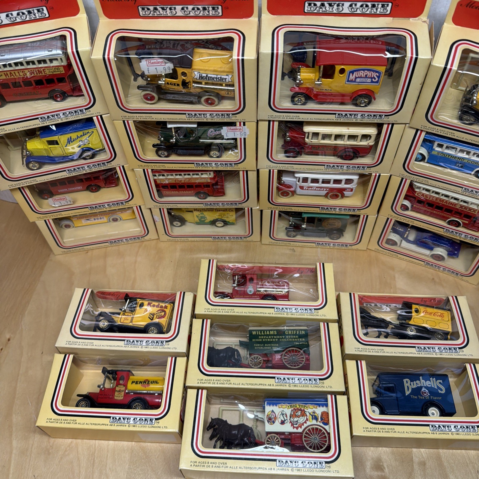 LOT 23) 1986 Lledo MODELS OF DAYS DONE Bus Carriage Delivery Truck Advert UK NEW