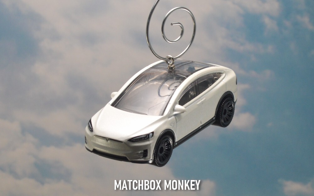 NEW Tesla Model X Electric SUV Crossover Car Christmas Ornament 1/64 Elon Musk
