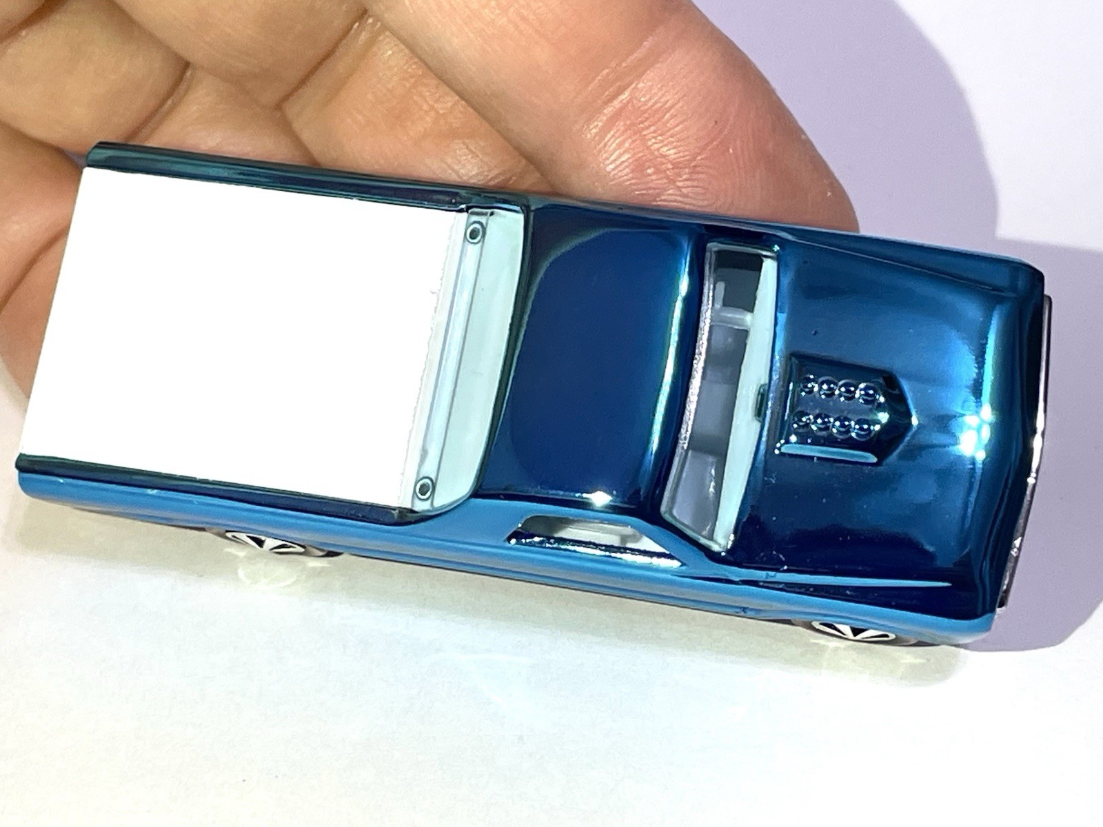 Hot Wheels CUSTOM MADE 1968 Custom Fleetside – ICE BLUE, Brand New Redline