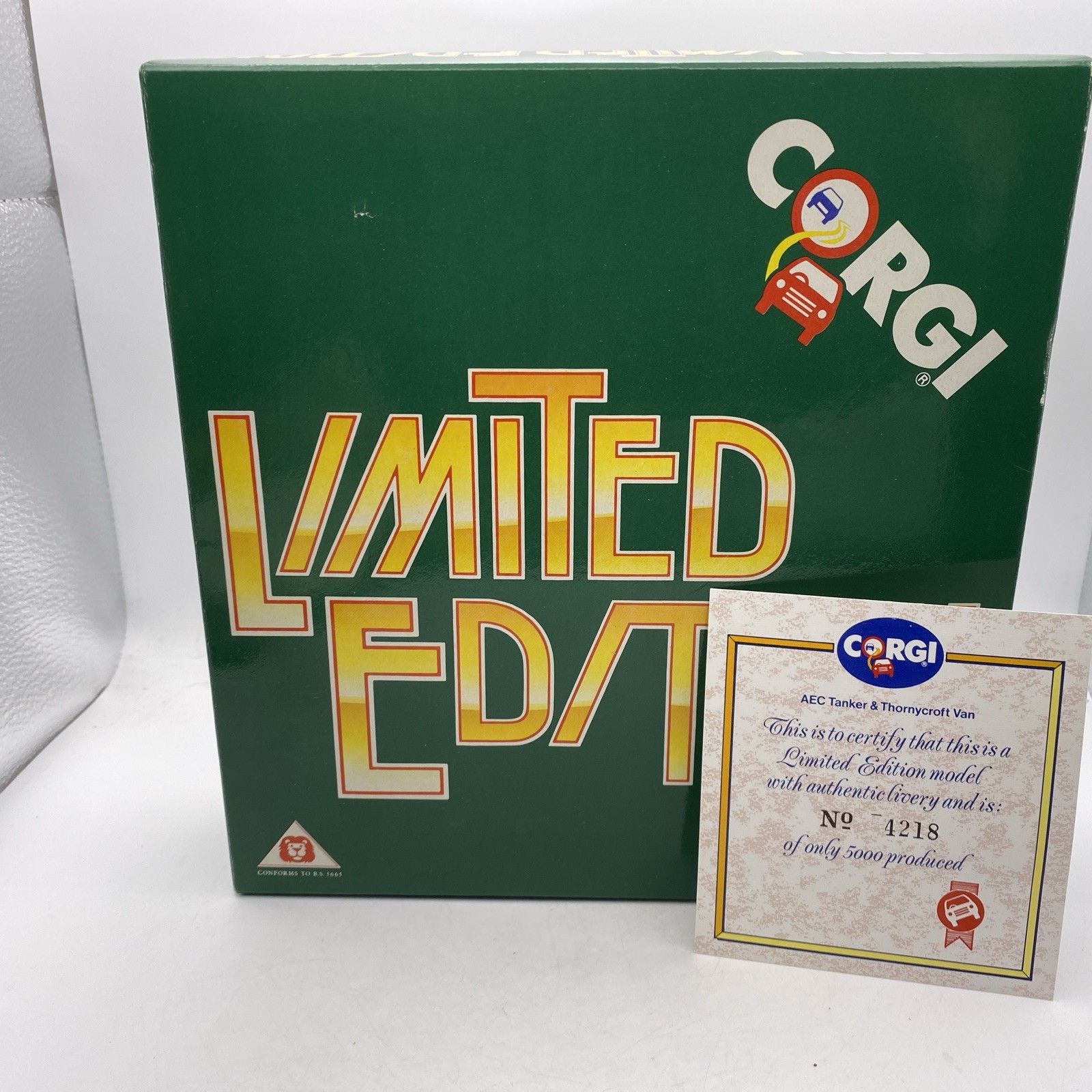 Corgi D9/1 AEC Tanker & Thorneycroft Van – Shell – Limited Edition – Boxed