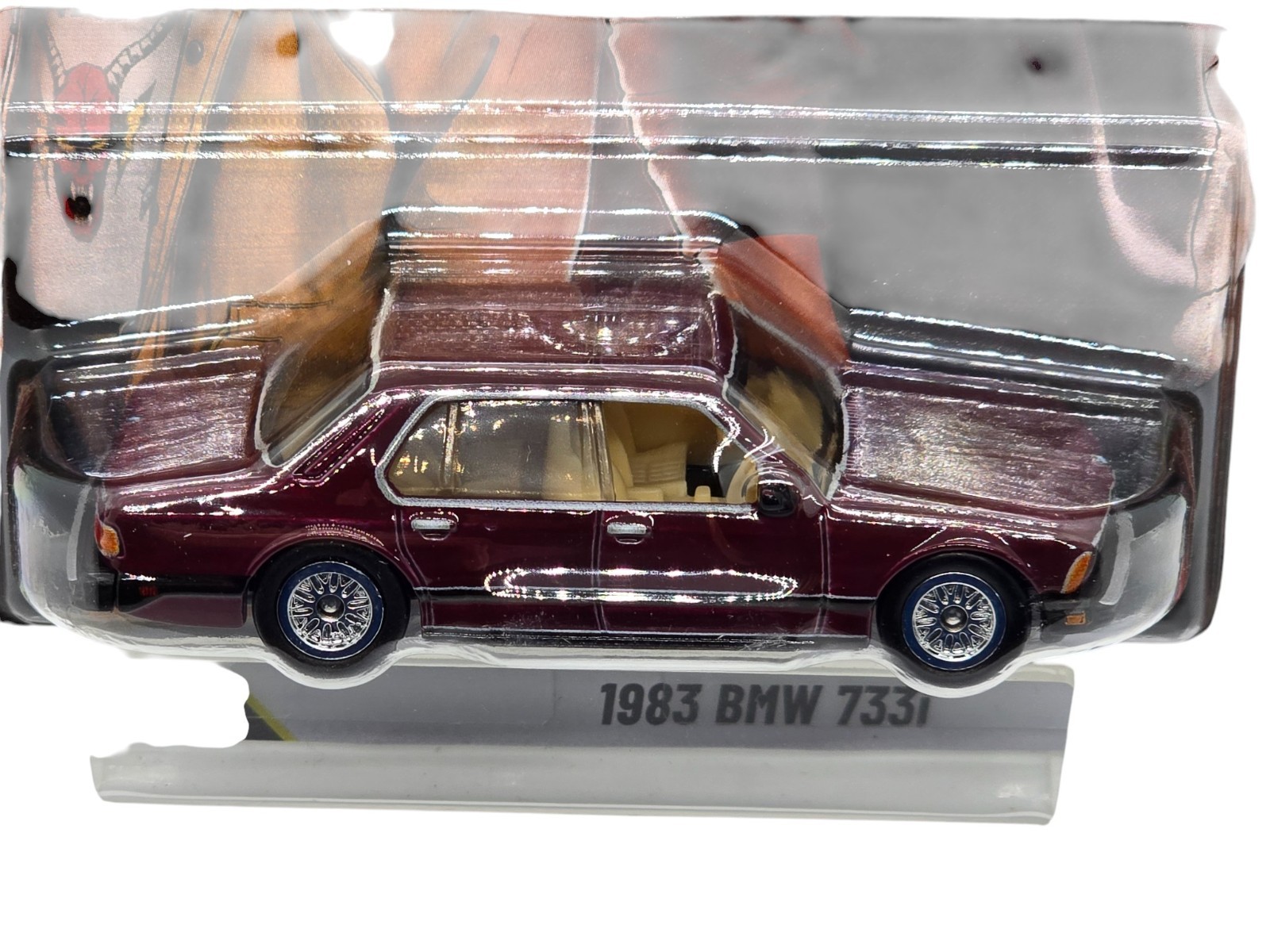 Hot Wheels Premium 2025 Pop Culture Stranger Things 1983 BMW 733i + Protector