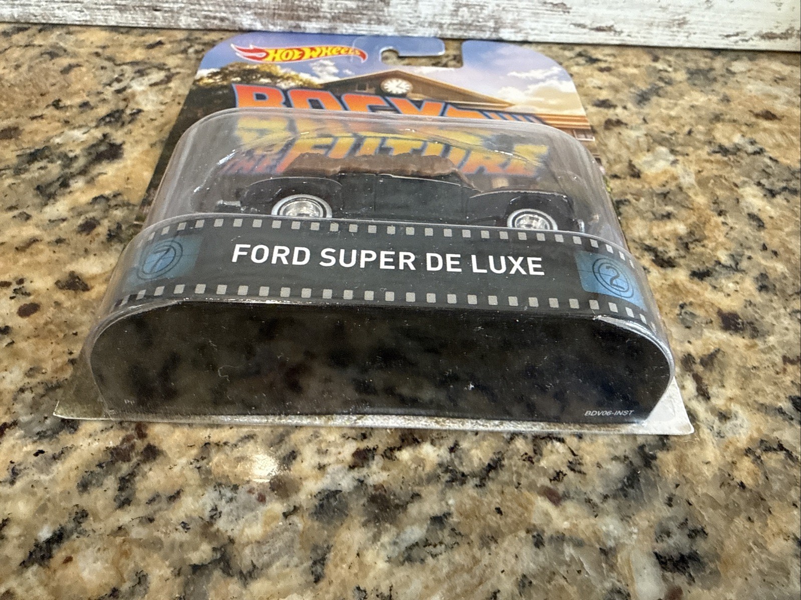 Hot Wheels 2025 Premium Retro Back to The Future Ford Super Deluxe w/Manure BIFF