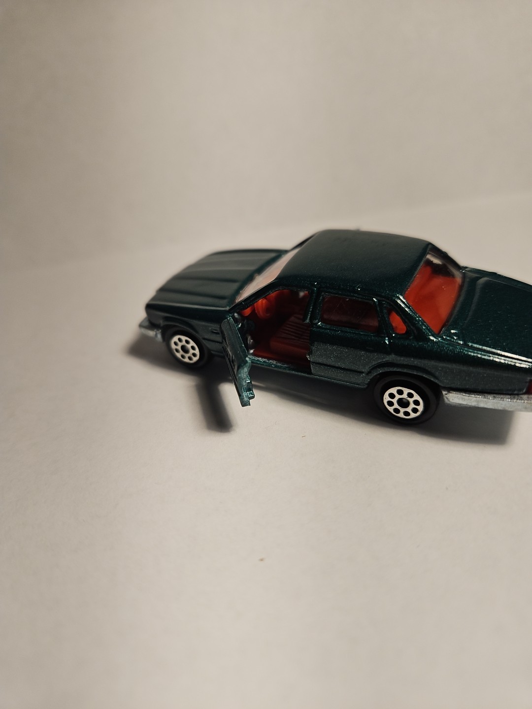 Majorette Jaguar XJ6 Dark Green Metallic No.293 Diecast Car