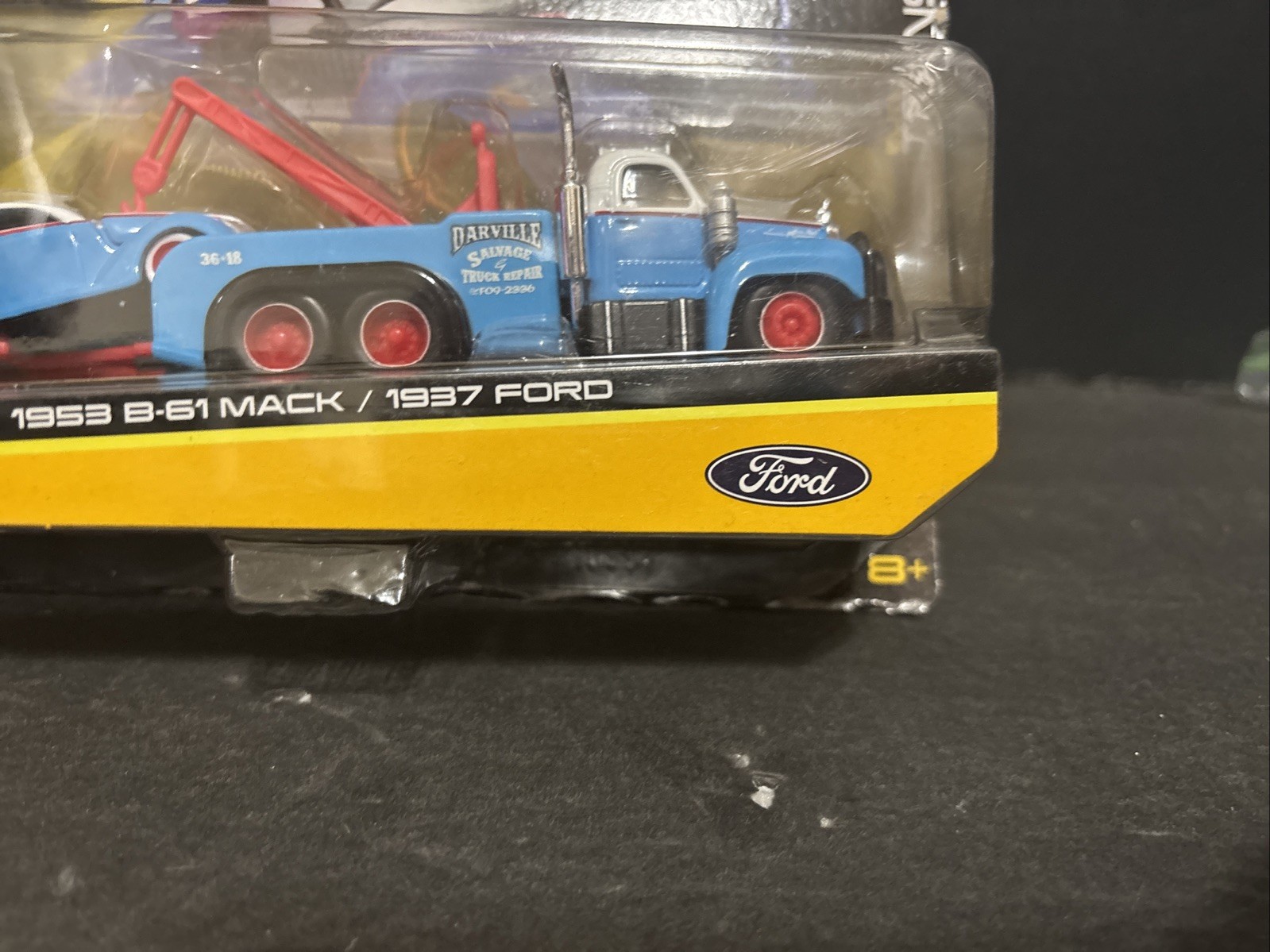 1953 B-61 Mack / 1937 Ford Maisto Design Elite Transport NEW SEALED 1:64 Diecast
