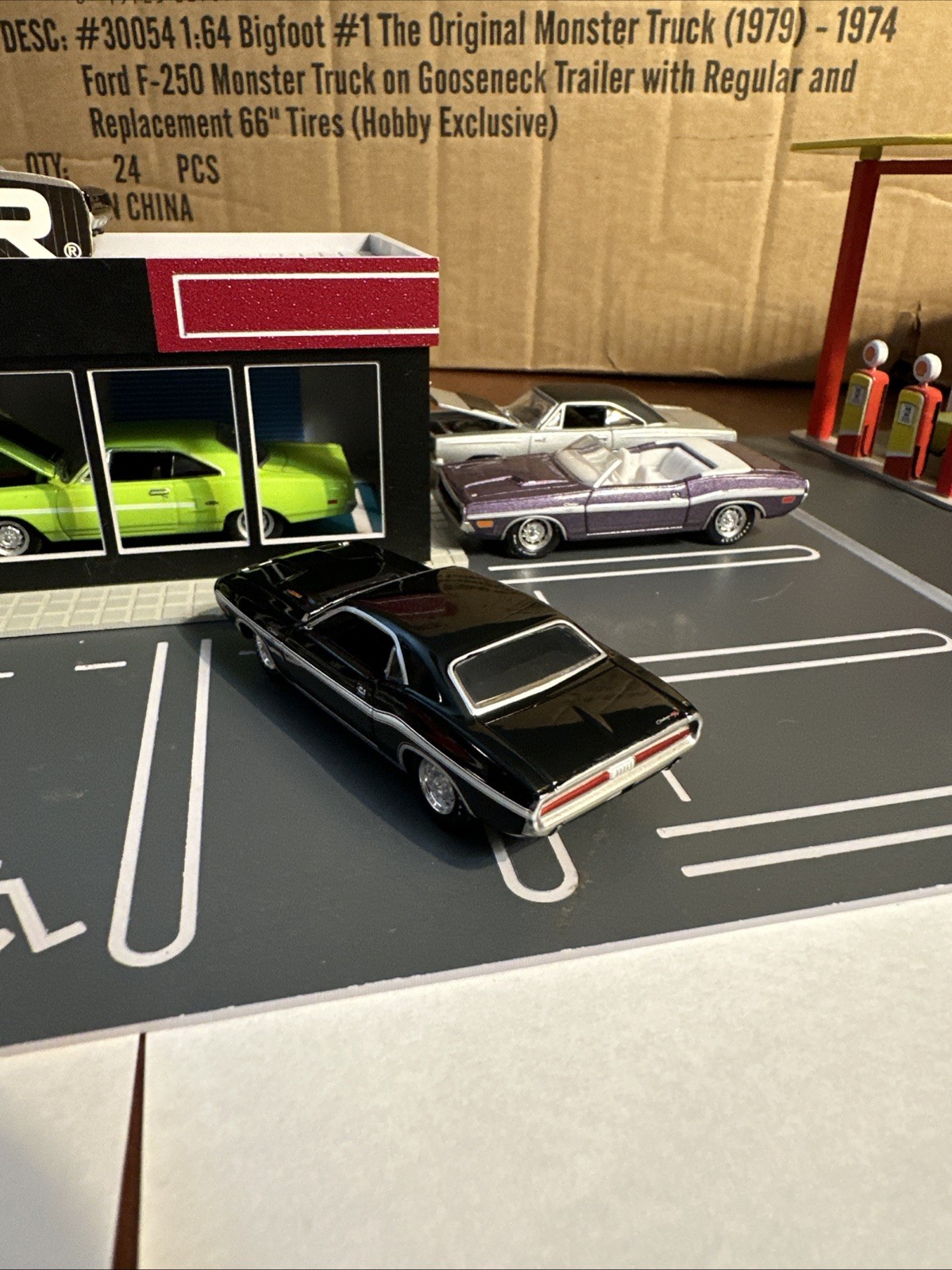 2025 Greenlight 1970 Dodge Challenger R/T 1/64 Adult Collectible Black Loose