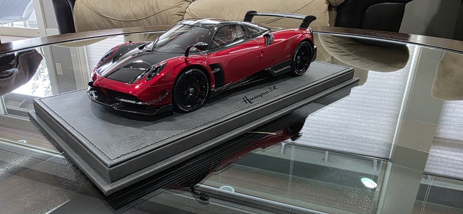 1/18 BBR PAGANI HUAYRA BC COLOR ROOSO FUOSO ( READ INFO)