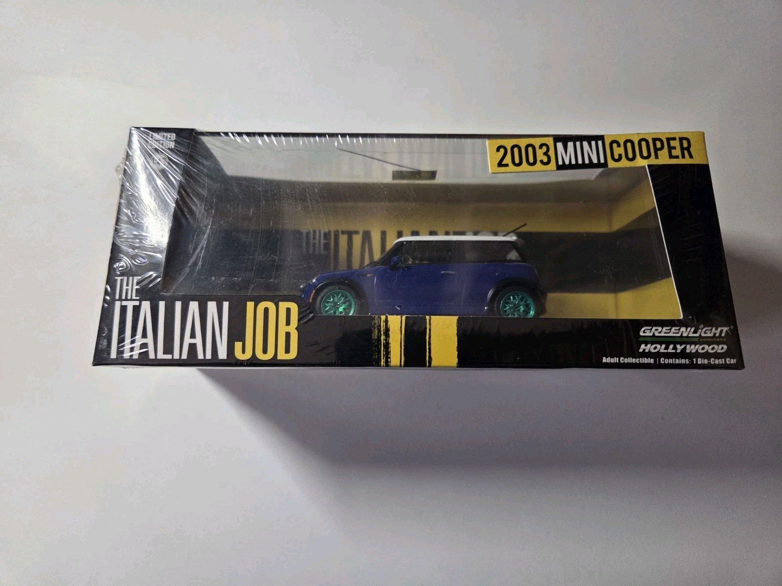 GreenLight The Italian Job 2003 Mini Cooper S – 1:43 Diecast CHASE! 3 Car Set
