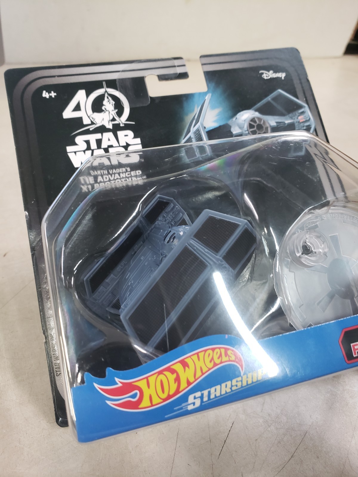 Hot Wheels Star Wars Starships Tie Advanced X1 Prototype w/Flight Stand New