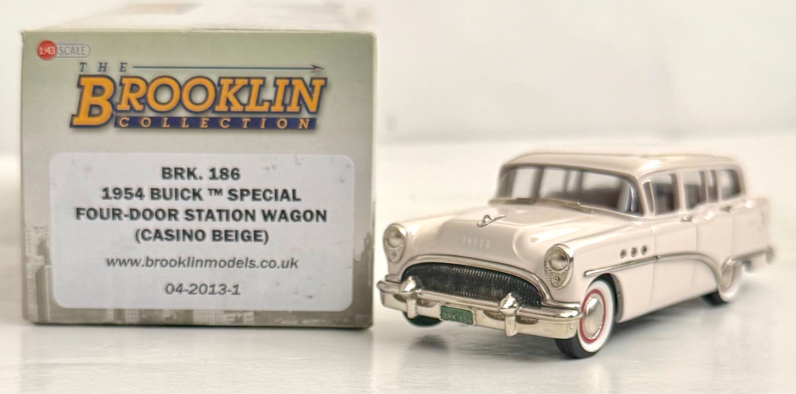 Brooklin BRK.186 – 1954 Buick Special Four-Door Station Wagon – Casino Beige