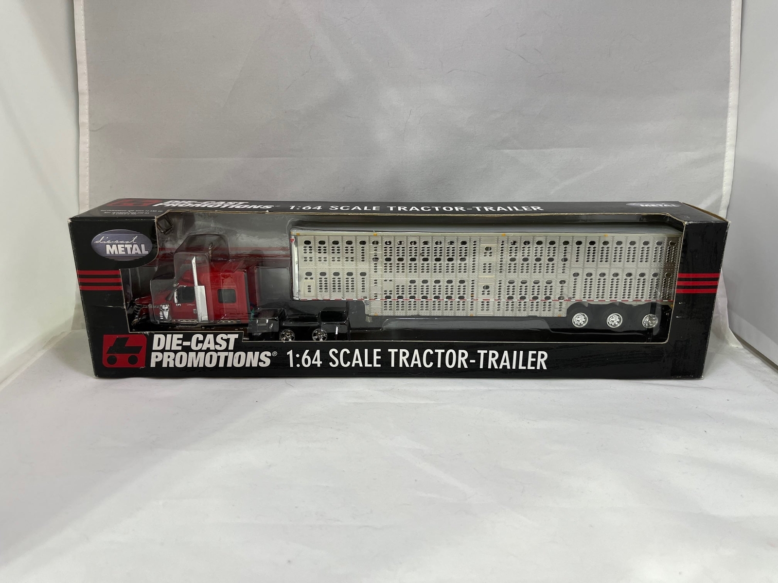# 01006 – DCP 1:64 Livestock Tractor-Trailer – 1 Pc.