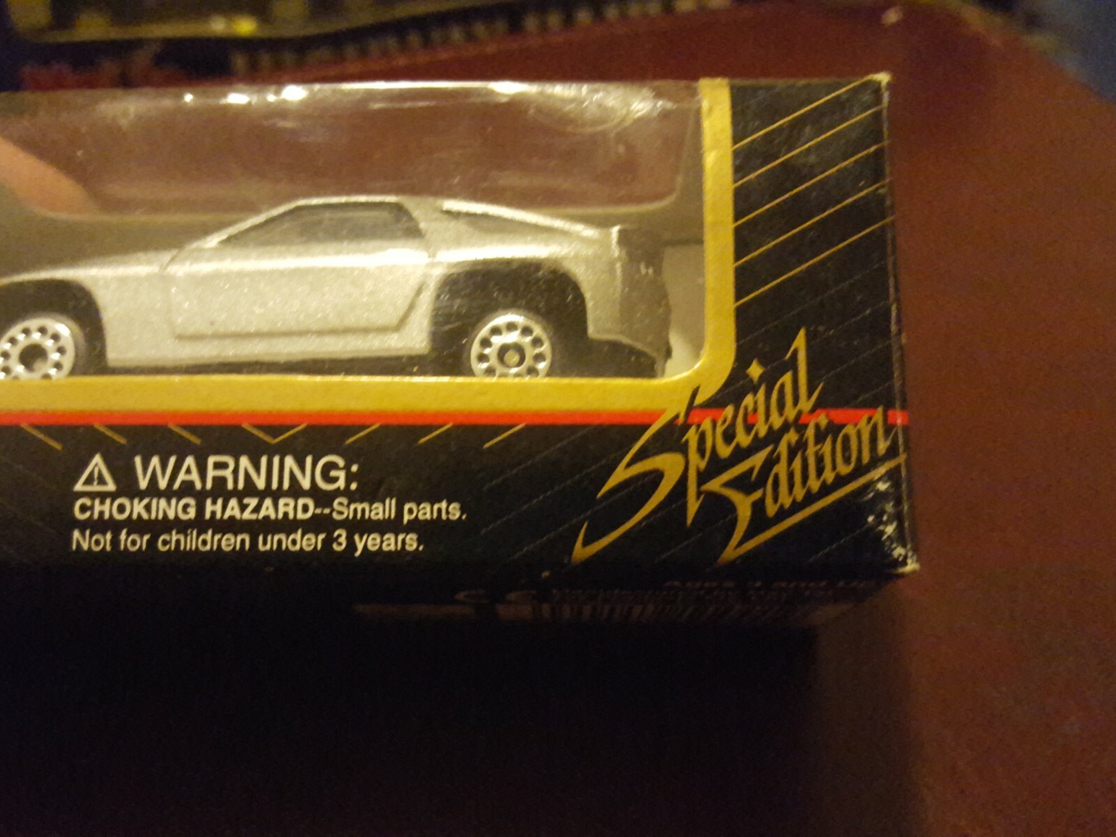 Maisto special edition diecast car silver