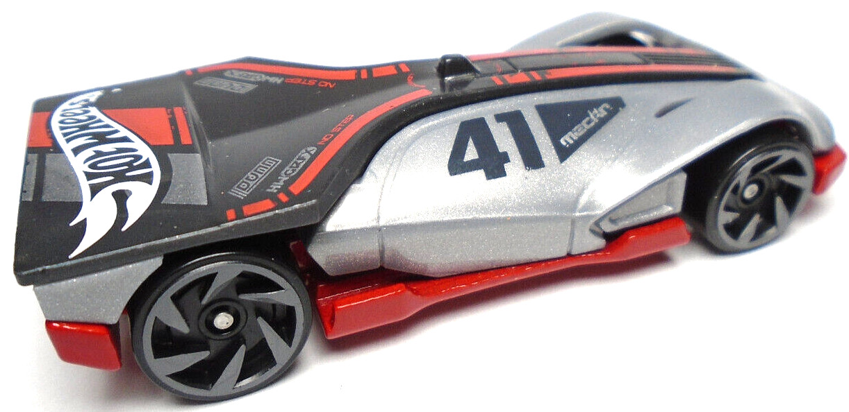 2022 HOT WHEELS ROLLIN’ SOLO #41 SILVER & BLACK 1:64 DIECAST 2 5/8″ CAR W/ RED