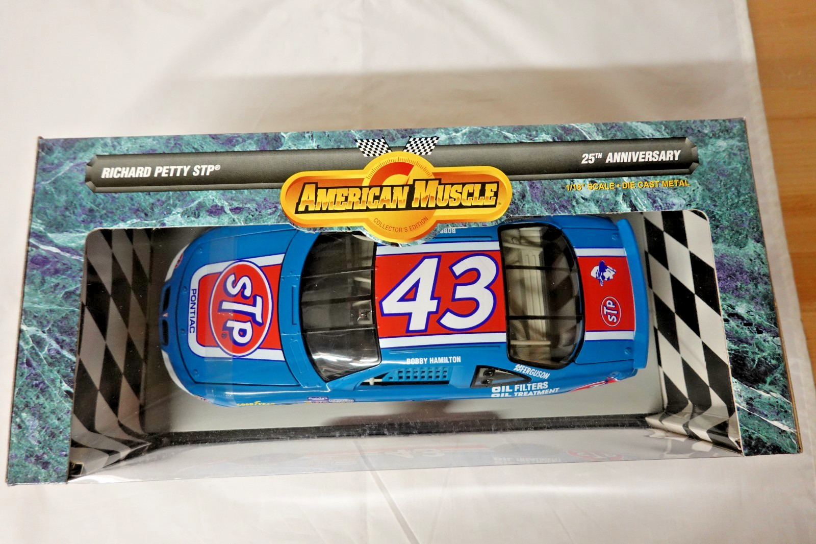 ERTL 7805 RICHARD PETTY STP 25TH ANNIVERSARY AMERICAN MUSCLE 1:18 SCALE N.I.B.