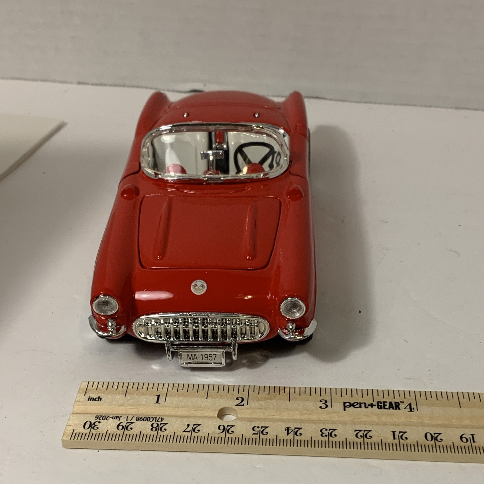 1957 Chevrolet Corvette Red/White Diecast Model Car w/ Opening Hood, Doors
