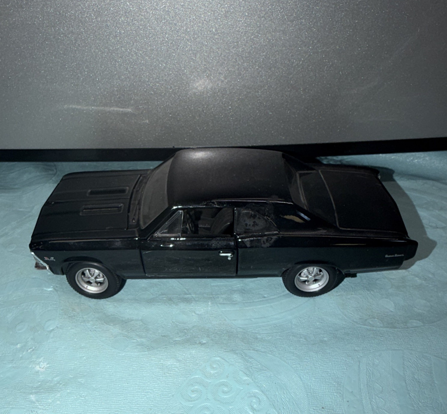 Maisto Black Diecast Model Car – Black Diecast Car