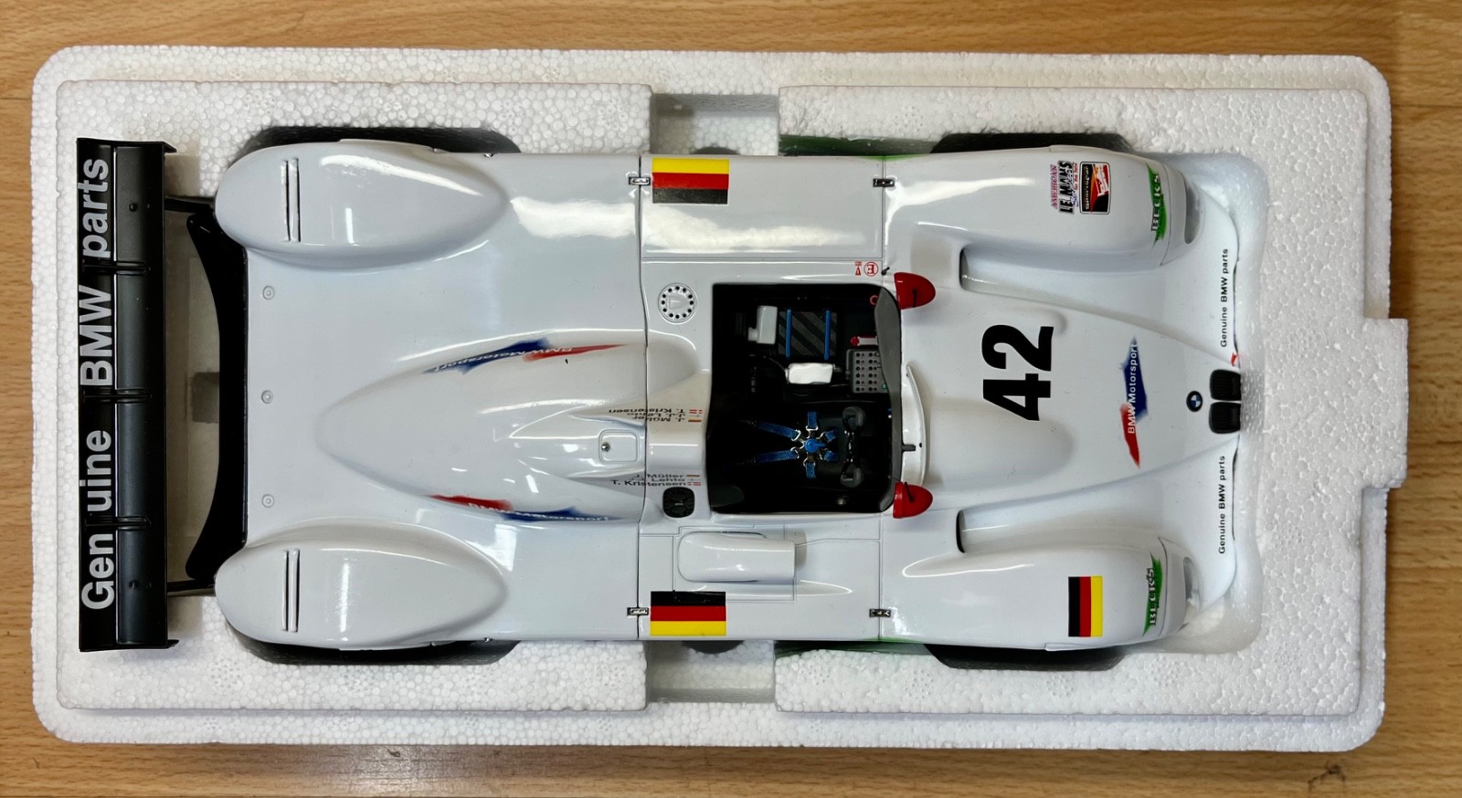 Kyosho 1:18 Scale 08531A “BMW V12 LMR” #42 Le Mans & Sebring 1999 Model Boxed