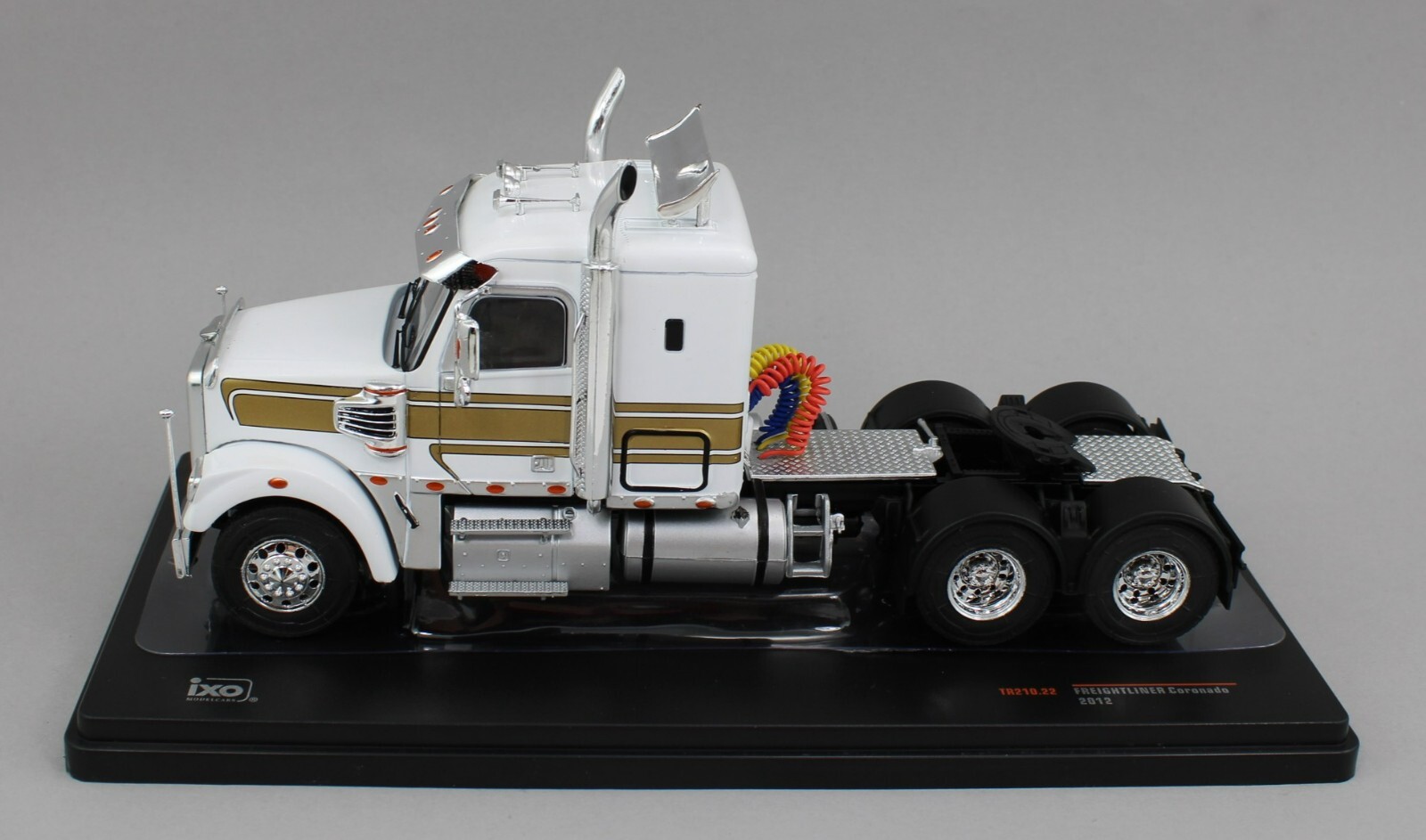 1:43 IXO Models *WHITE & GOLD* 2012 Freightliner CORONADO SEMI TRUCK *NIB*