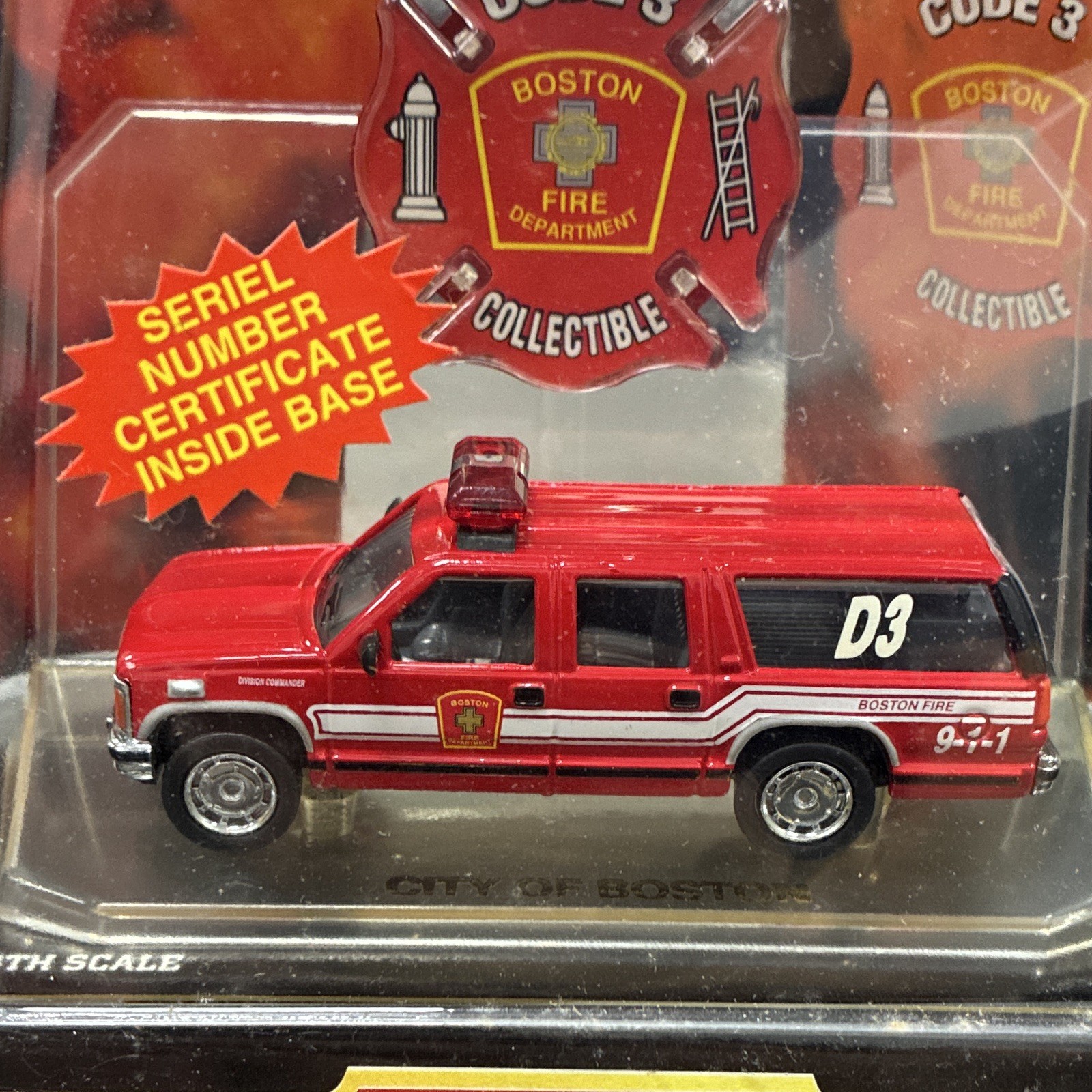Code 3 Collectibles 1:87 GMC Suburban Boston Fire Dept Diecast Limited w/ Case