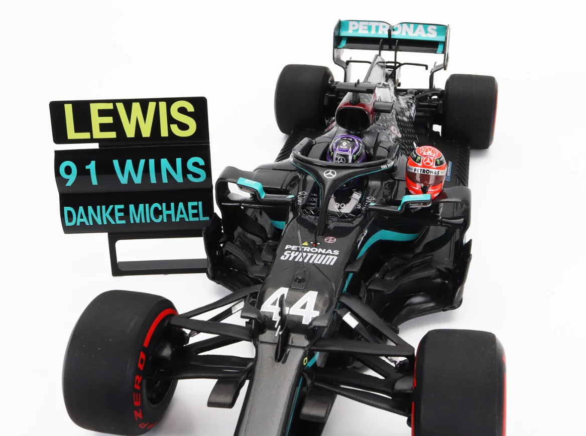 1:18 2020 Lewis Hamilton — 91st F1 Win — World Champion — Minichamps F1