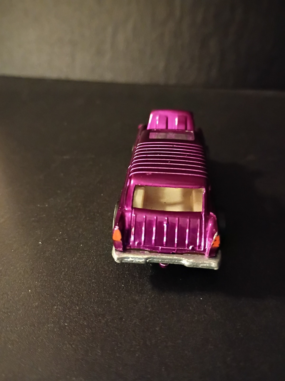 Hotwheels Redline Classic Nomad Magenta 1969 VN/MINT