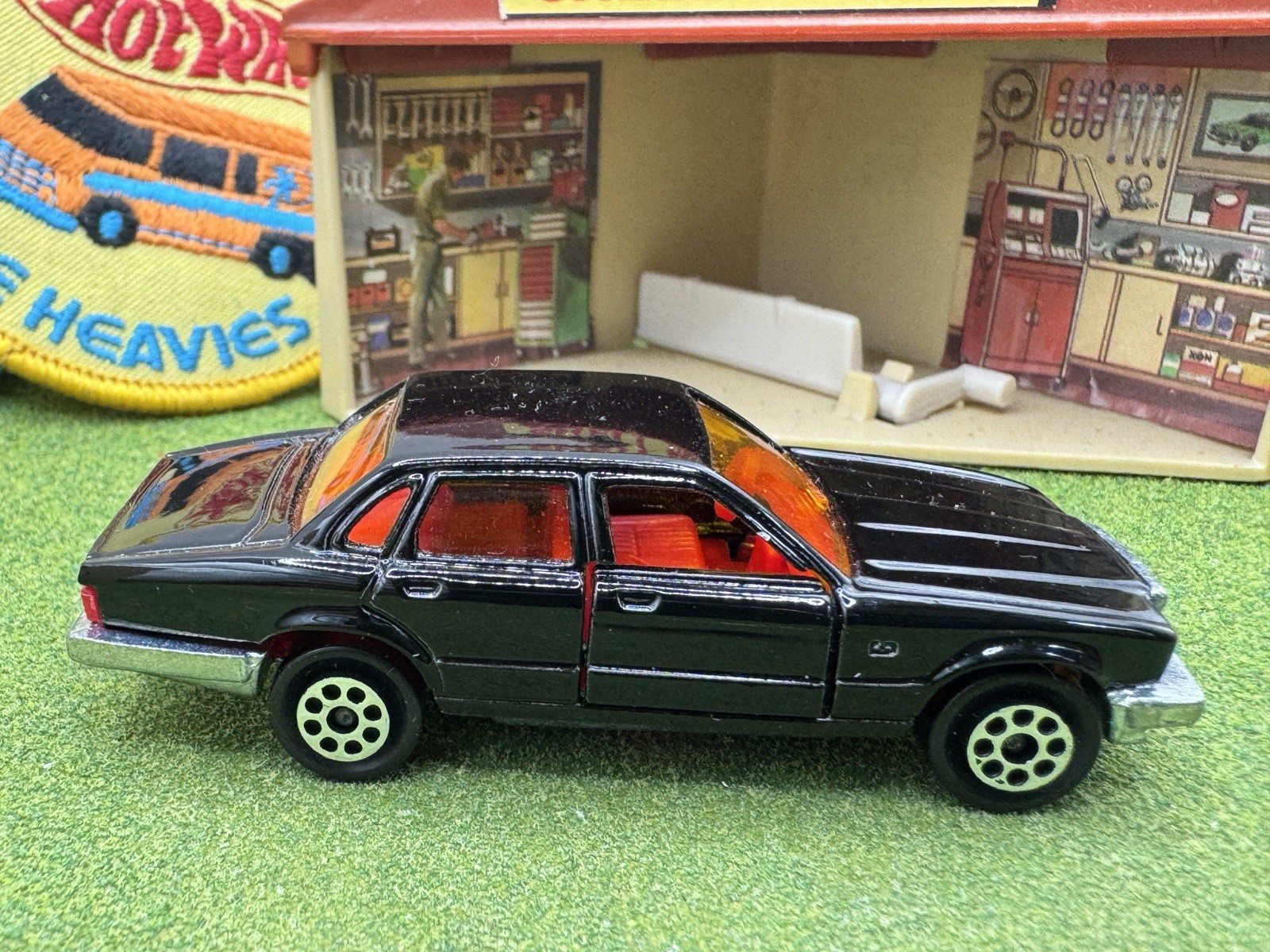 Majorette Jaguar XJ6 Dark Green Metallic No. 293 Diecast Car