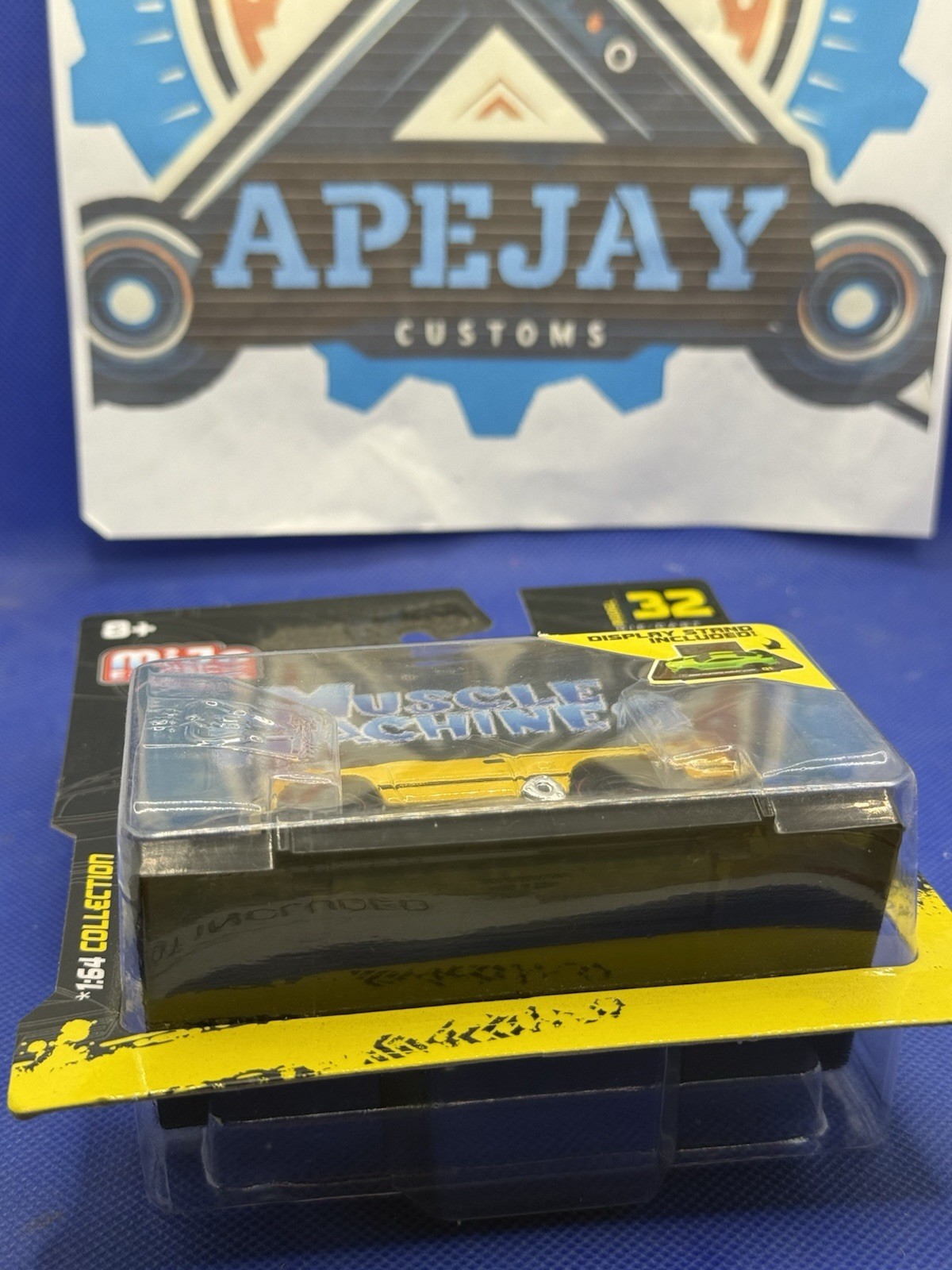 1993 CHEVROLET 454 SS PICKUP YELLOW 1/64 DIECAST MODEL BY MUSCLE MACHINES 15572