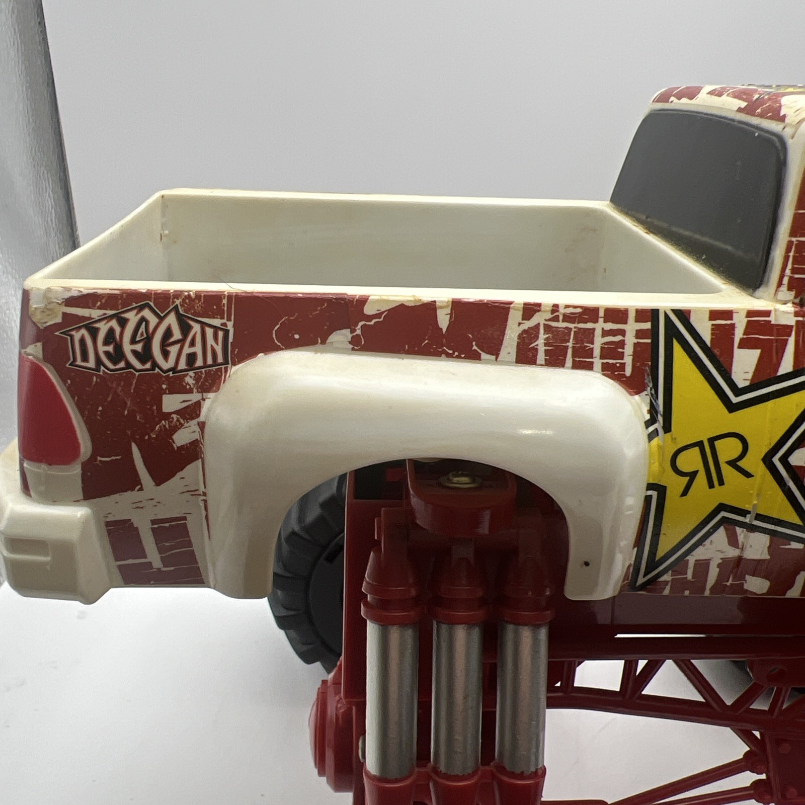 METAL MULISHA Monster Jam Truck 1:18 Brian Deegan Ronin Syndicate Rockstar Red