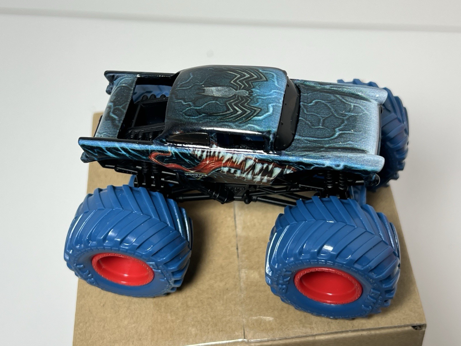 Monster Jam Marvel Super Heroes Target Excl Venom Truck New