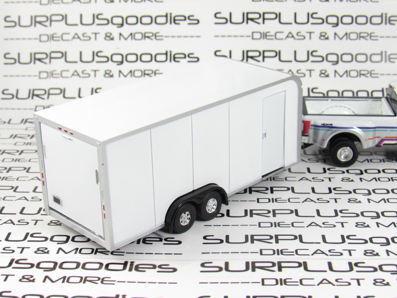 Greenlight LOOSE 2019 FORD F350 LARIAT Dually Pickup w/White Enclosed Trailer