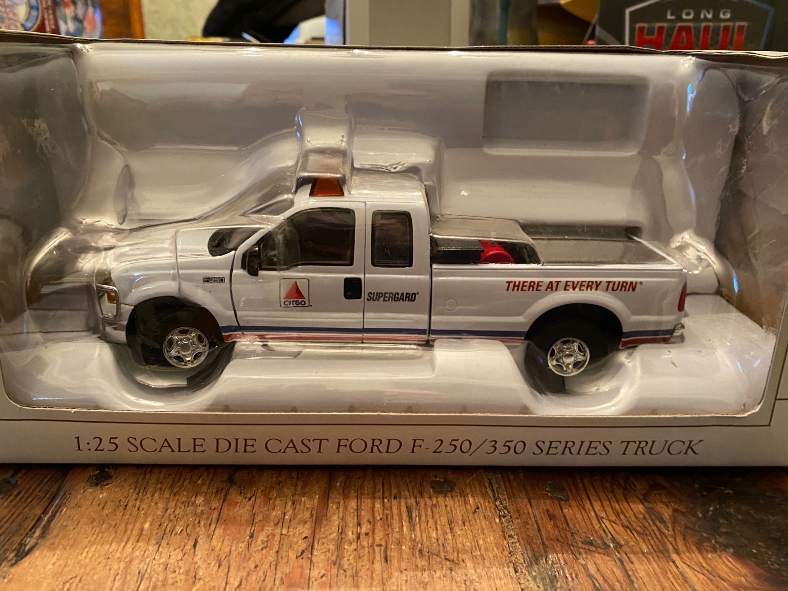 1:64 SpecCast #52566 Citgo Ford F-350 w/Accessories Pickup Truck MFD 2008 *NIB*