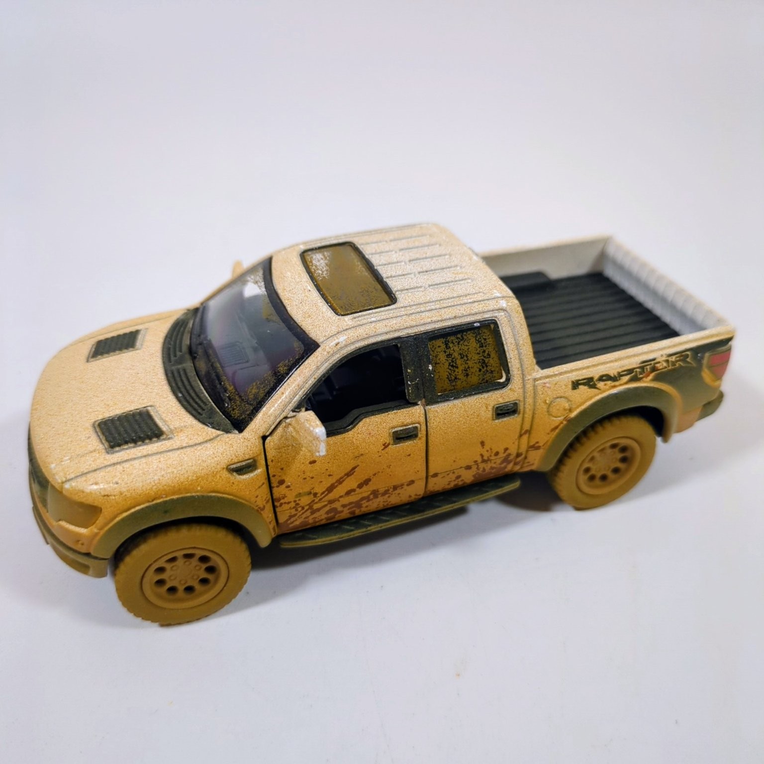 Kinsmart Ford F-150 Raptor 2017 1:46 Diecast Off-Road Opening Doors Toy