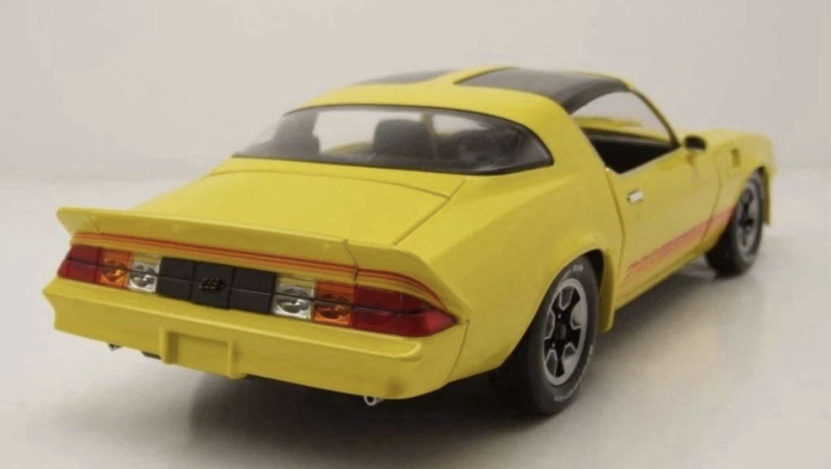 1980 Chevrolet Camaro Z/28 Bright Yellow Greenlight Diecast 1/18 Us Seller !