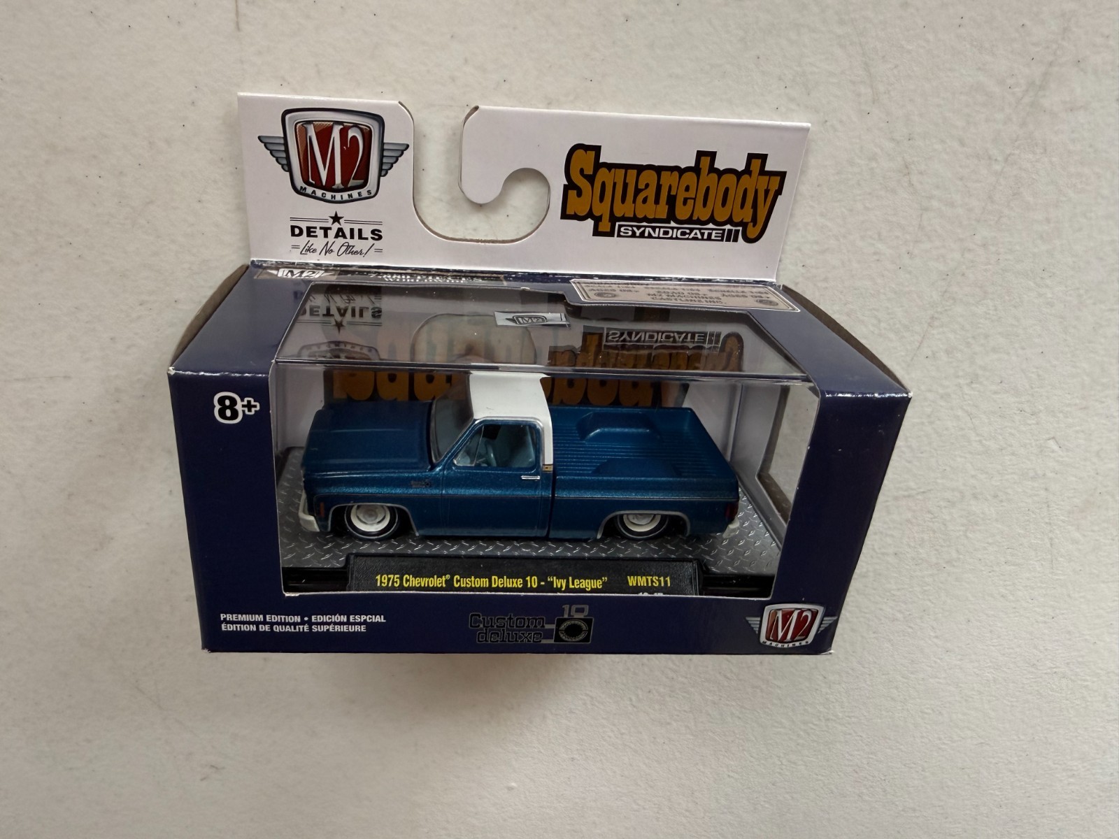 M2 Machines Squarebody Sydicate 1975 Chevrolet Custom Deluxe 10 Ivy League BU9