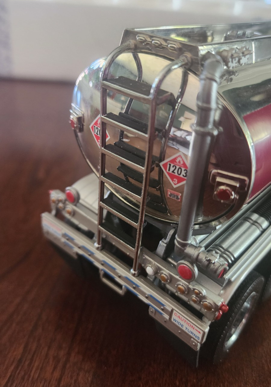 Franklin Mint Mack Diecast Tanker Trailer Silver Burgundy