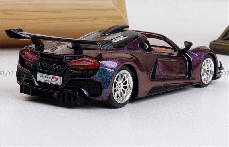 1:64 Rhino Model Hennessey Venom F5 LTD 499PCS color-changing purple w/ Figure