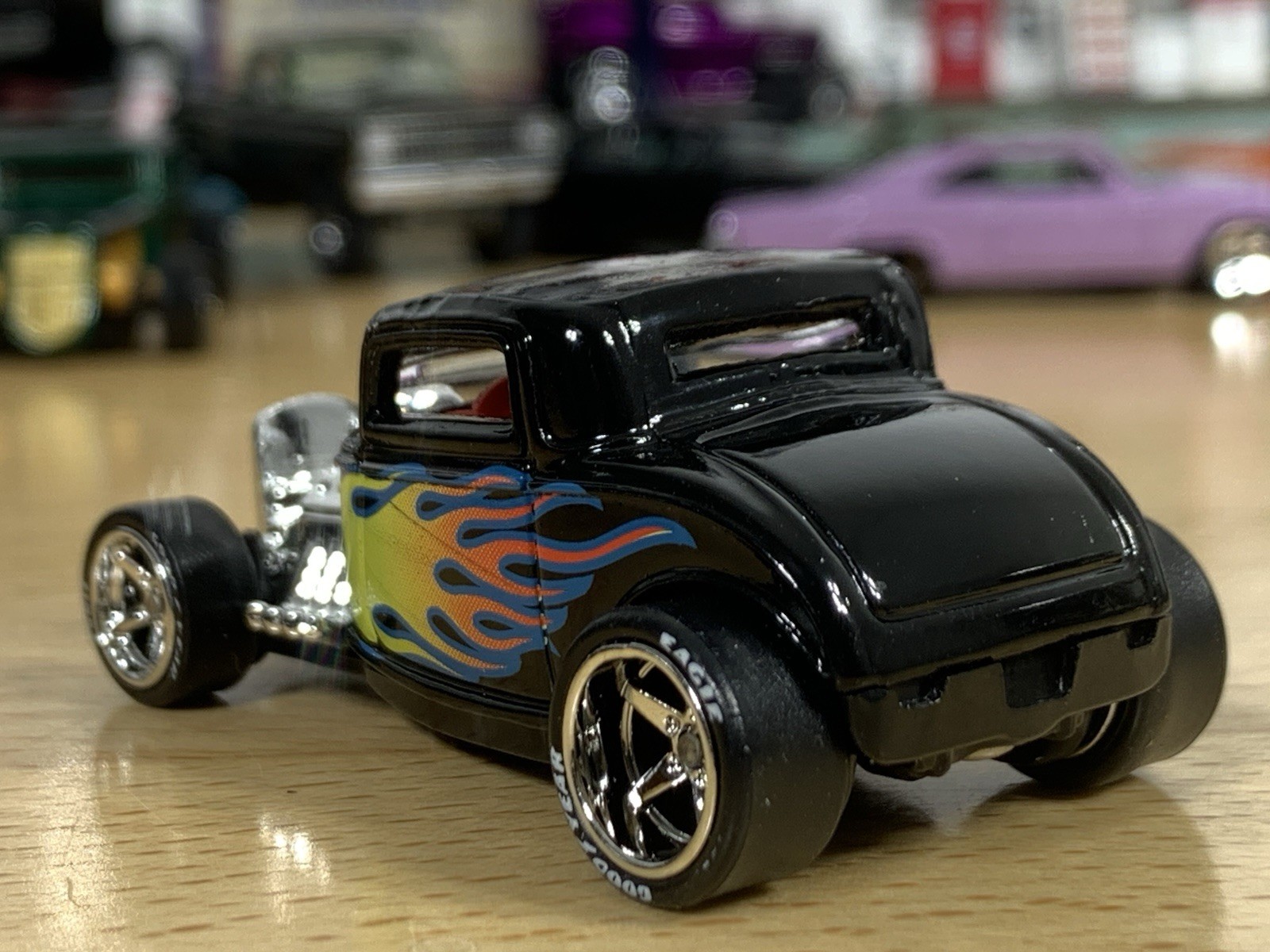 Vintage 1997 Hot Wheels ’32 Ford Black Flamed Hot Rod Custom Wheel Swap
