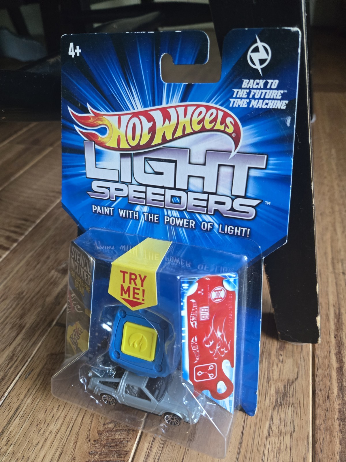 Hot Wheels Light Speeder Back To The Future DeLorean Time Machine New in Box!!