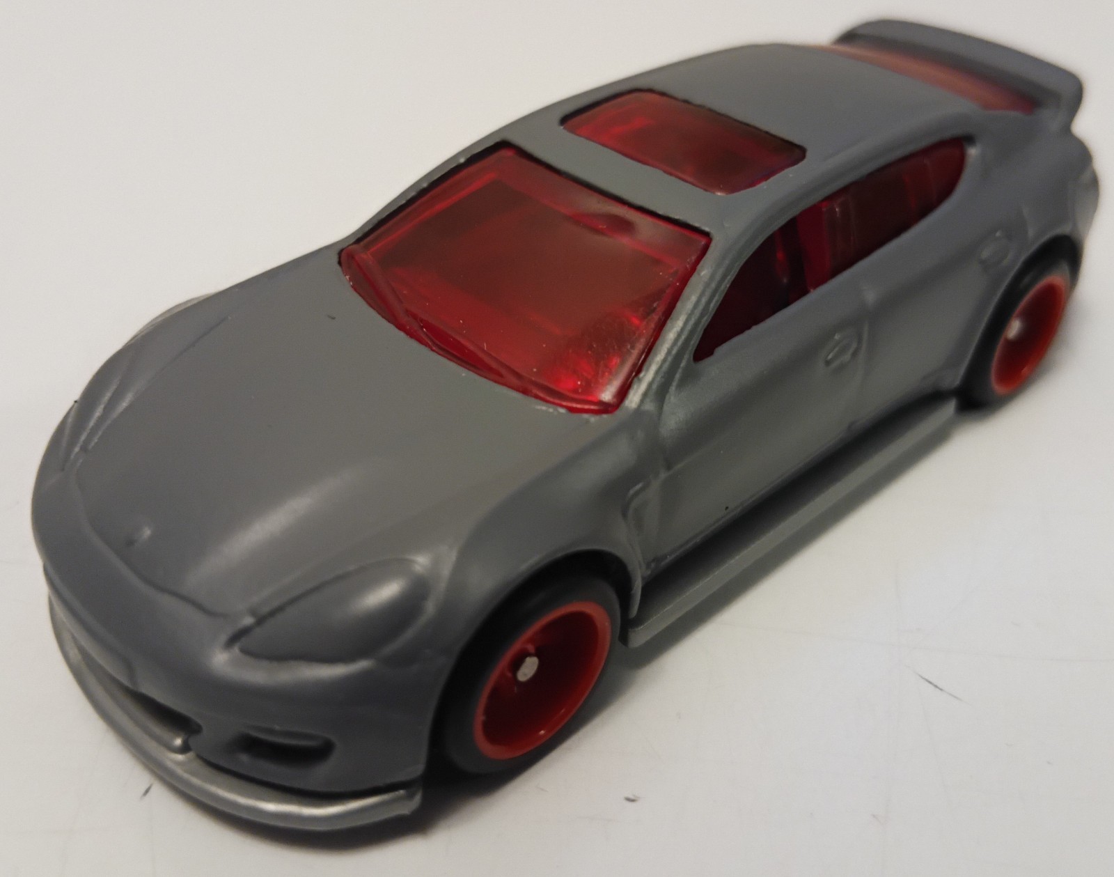 Hot Wheels: Porsche Panamera (Gone in Sixty Seconds Series 1-Noriko)