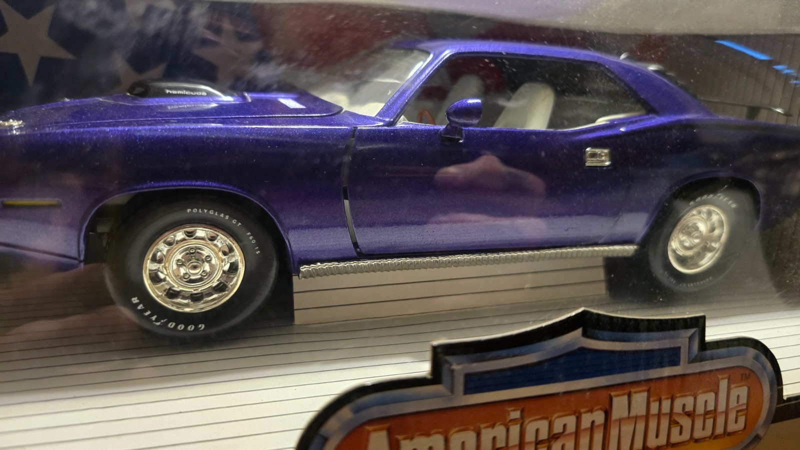 Ertl American Muscle 1970 Plymouth Hemi Cuda 1/18 Plum Crazy Purple collectibl