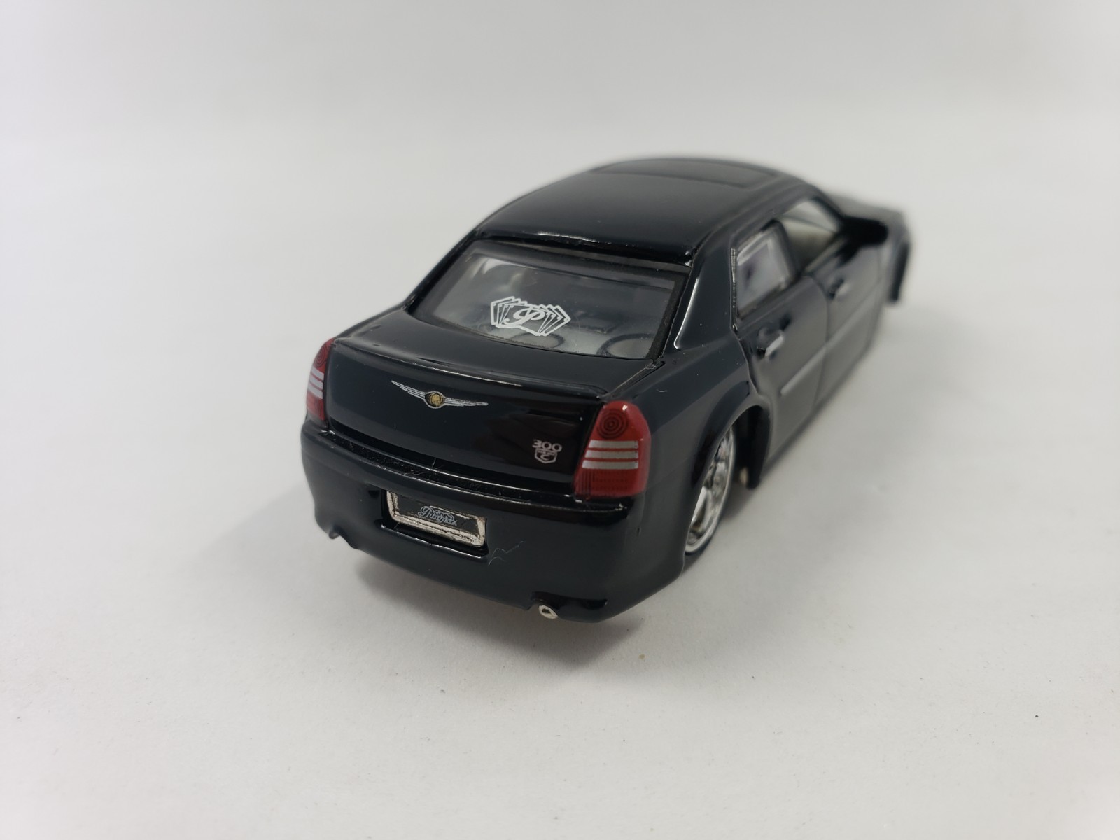 1/64 Maisto Playerz 2005 Chrysler 300C HEMI LOOSE
