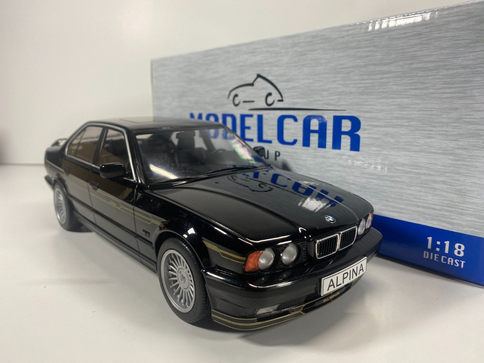 1/18 MCG BMW Alpina B10 4.6 E34 1994 Black Metallic MCG18312