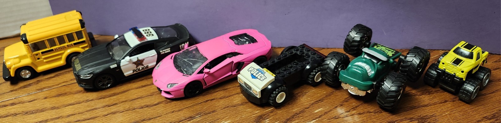 Huge Lot of 40+ Toy Cars Diecast Mixed Brands Hot Wheels Matchbox Kintoy Kinsmar
