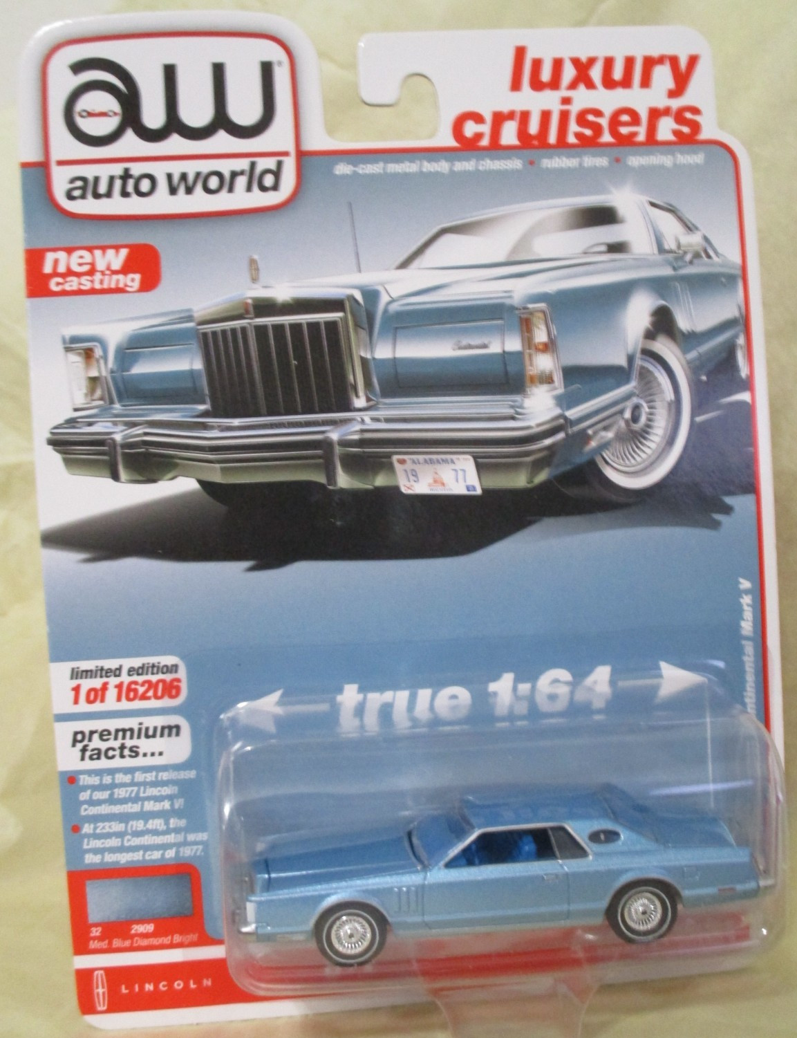 Auto World 1977 Lincoln Continental Mark V Blue 1:64 Diecast w/ Rubber Tires