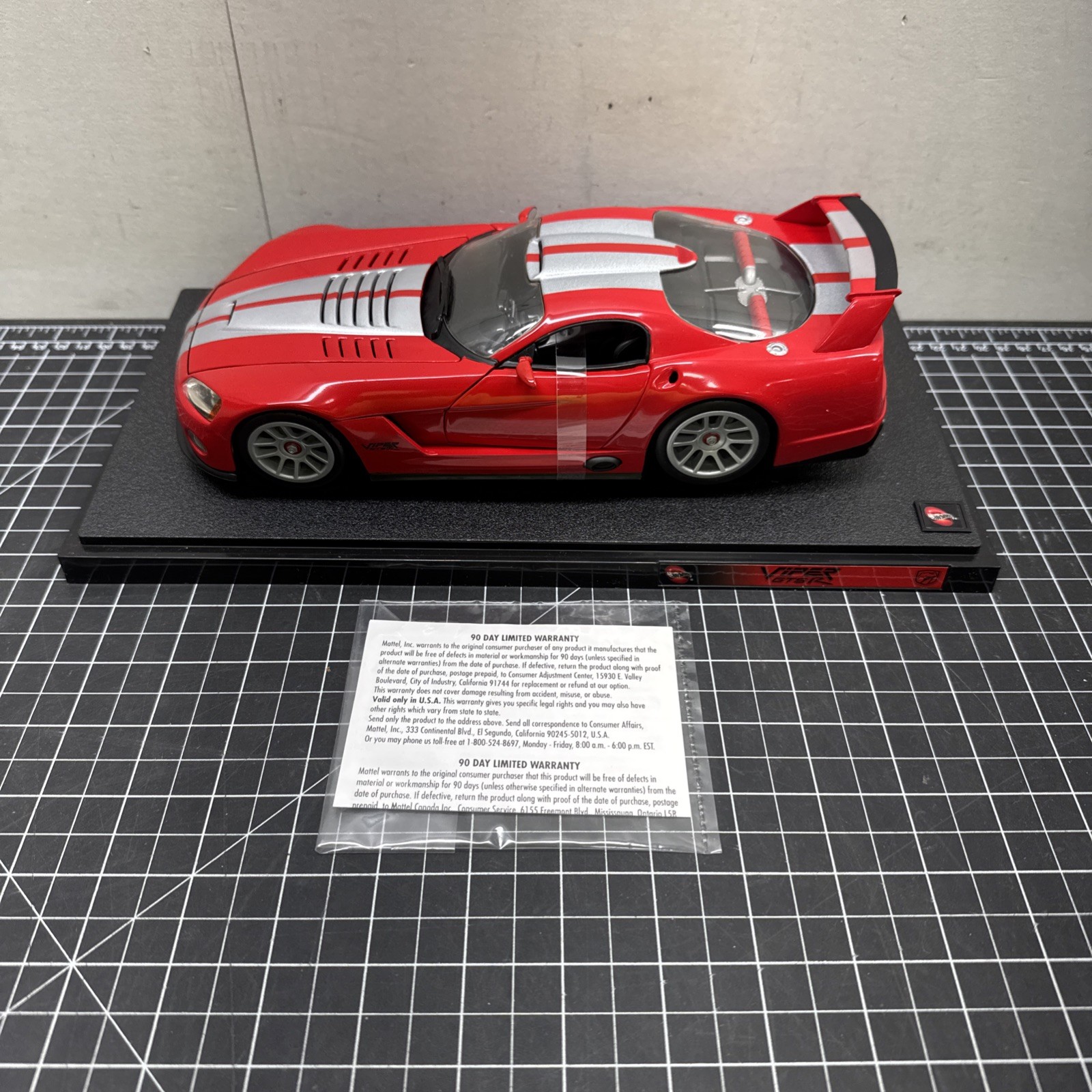 1/18 100% Hotwheels 2001 Dodge Viper GTS R Red No BOX D3