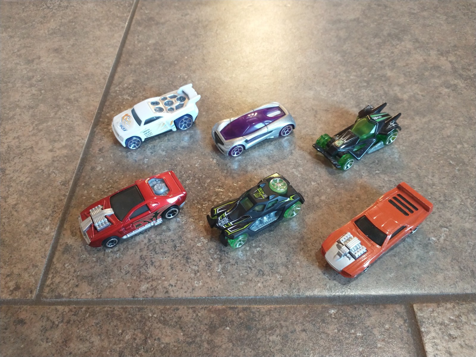 Lot of 6 MATTEL 2005 HOT WHEELS Manufactured for McDonald’s Corp 2005
