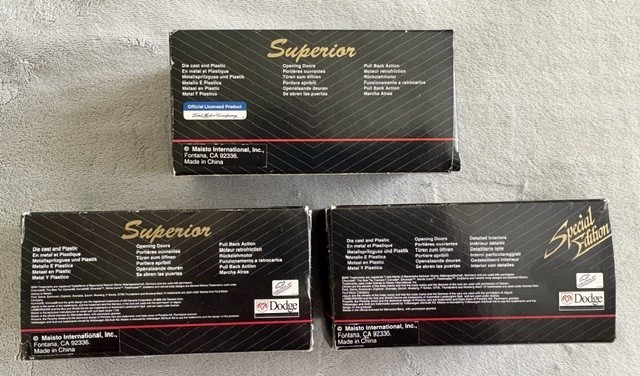 Maisto Superior Diecast Truck and 2 sports cars with Pull Back Opening Doors