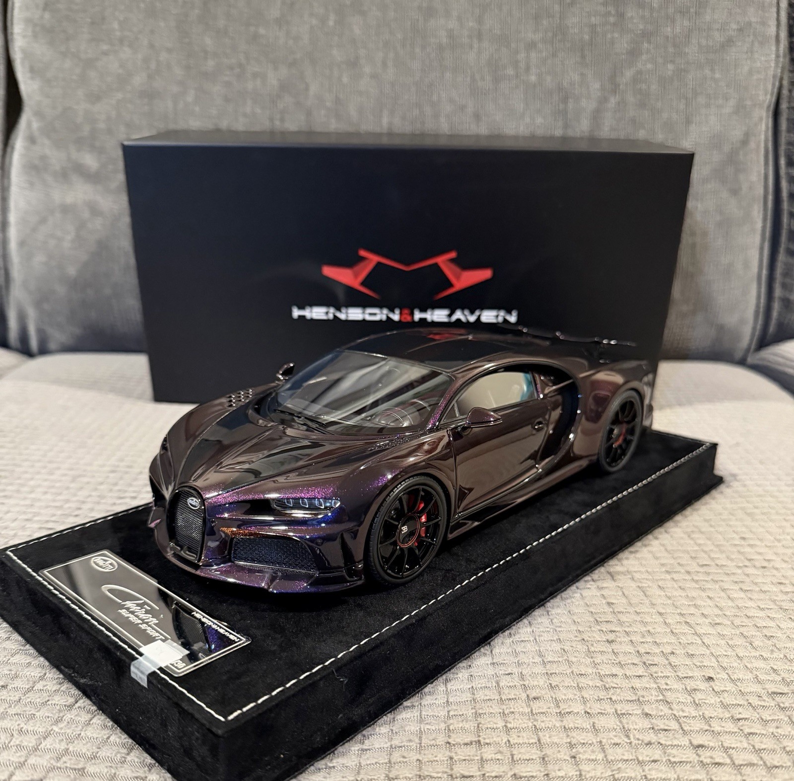 1/18 HH Henson & Heaven Bugatti Chiron SuperSport Chameleon Purple Limited 30pcs