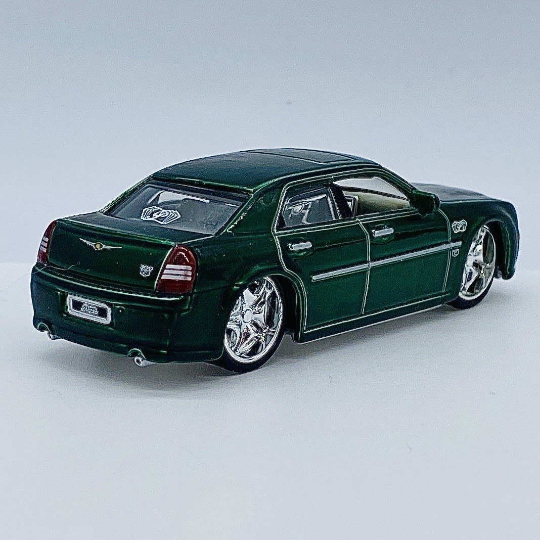 Maisto 2005 Pro Rodz Custom Shop Pro-Touring – 2005 Chrysler 300C Hemi – Green