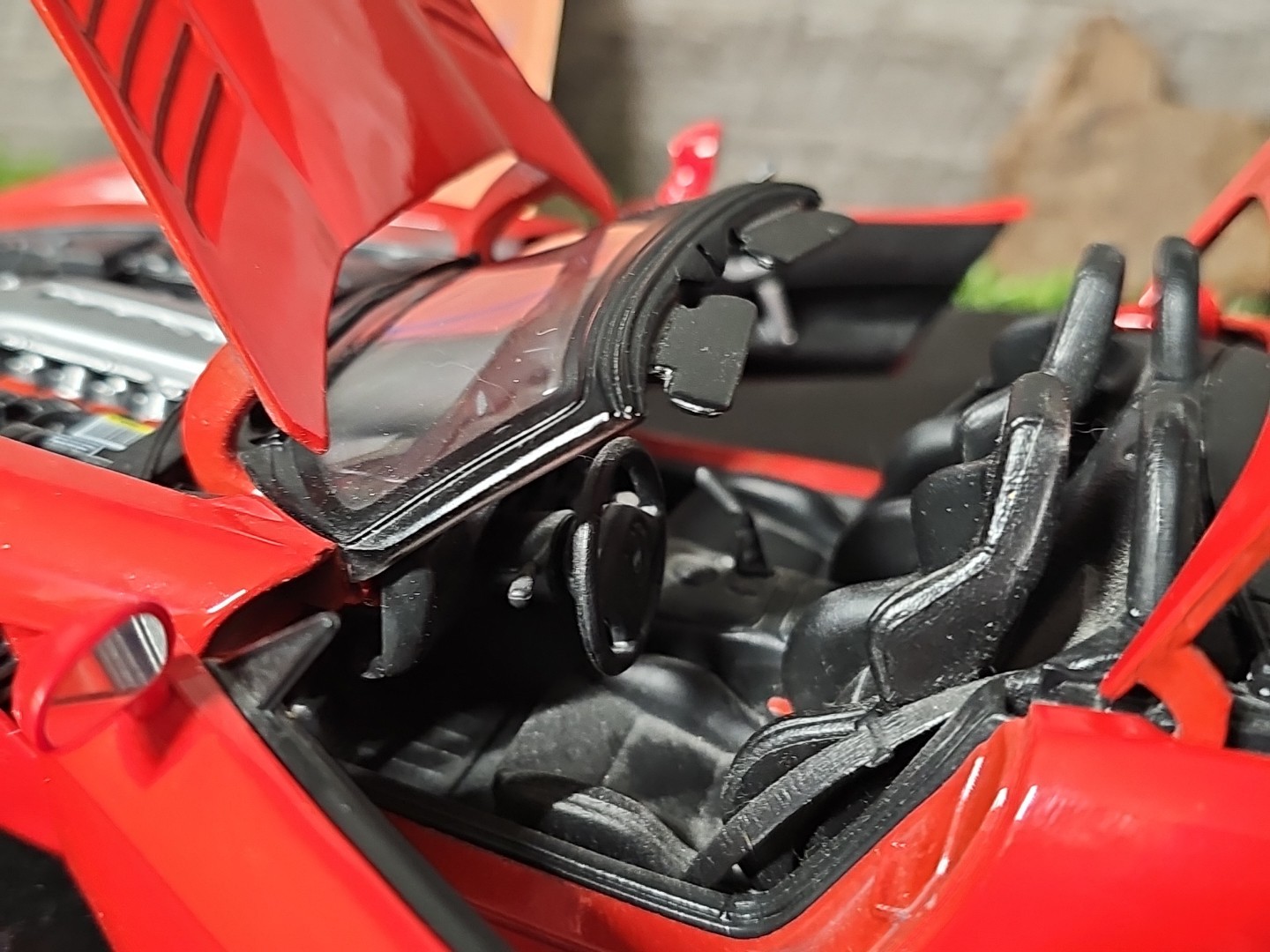 Maisto Special Edition Dodge Viper Convertible 1:18 Scale Diecast Car Red NO BOX