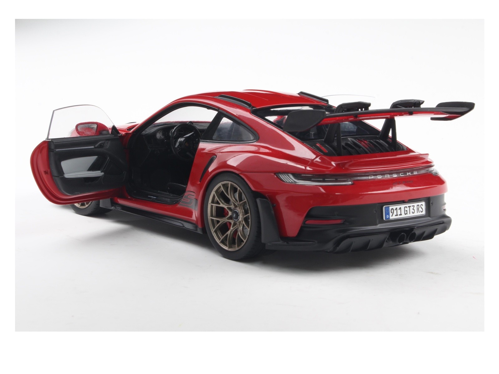 Porsche 911 992 GT3 RS 2024 red diecast model car S1812101 Solido 1:18